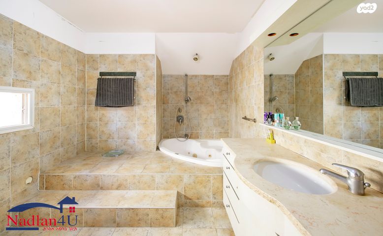 בית פרטי/ קוטג', צבעוני, גני הרצליה, הרצליה