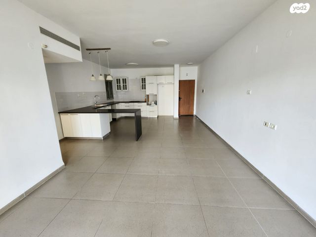 דירה, מגדל העמק