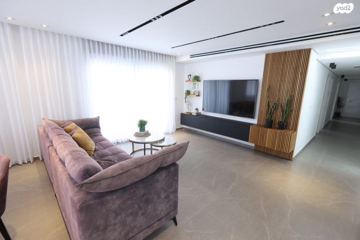 גג/ פנטהאוז, דפנה, סיגליות, באר שבע