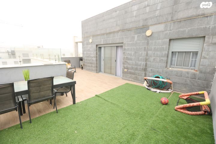 גג/ פנטהאוז, דפנה, סיגליות, באר שבע