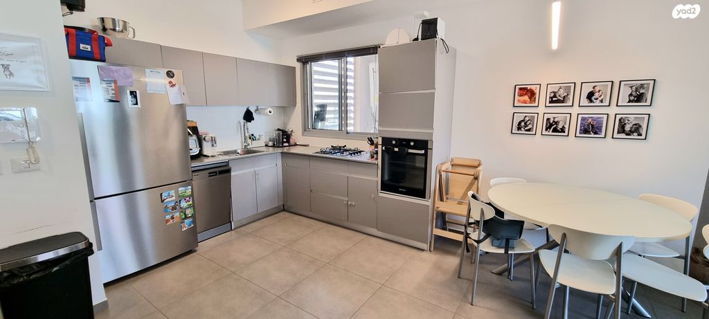 דירה, עוזי חיטמן, נווה זמר, רעננה