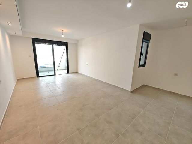 דירה, הרב אבא אבוחצירה, שדרות בפארק, שדרות