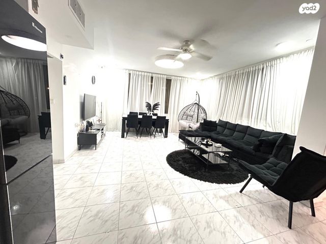 גג/ פנטהאוז, הקונגרס, תקומה / קרית חזני, פתח תקווה