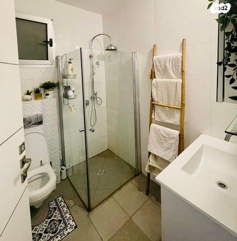 דירת גן, מעוף, ערד