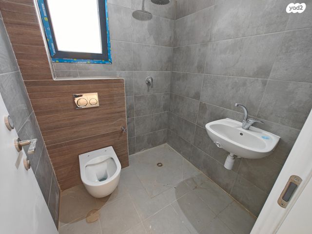 דירה, הרב אבא אבוחצירה, שדרות בפארק, שדרות