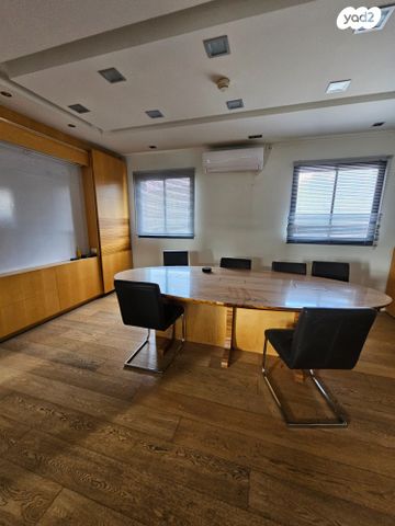 מבני תעשיה, אזור תעשיה מפרץ, חיפה