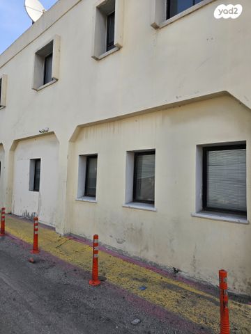 מבני תעשיה, אזור תעשיה מפרץ, חיפה