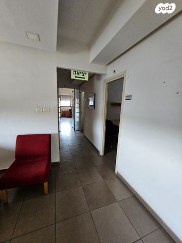 מבני תעשיה, אזור תעשיה מפרץ, חיפה