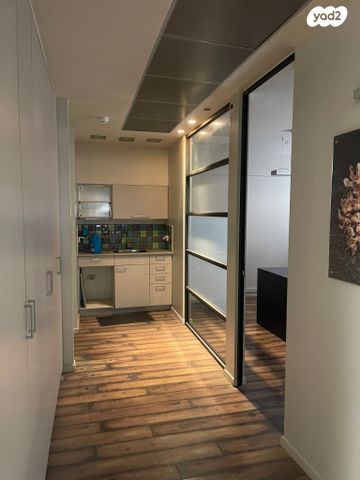 מבני תעשיה, מב"ת מערב, אזור תעשייה חדש, ראשון לציון