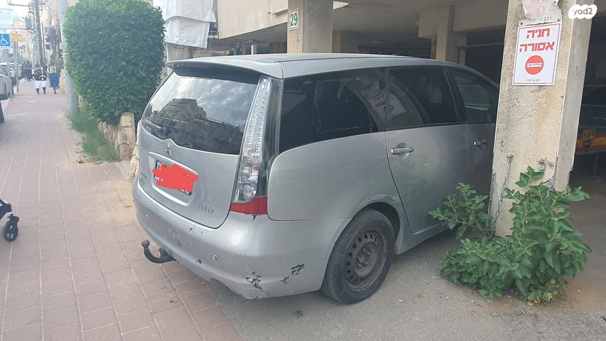 מיצובישי גרנדיס