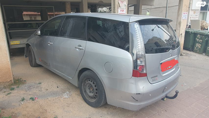 מיצובישי גרנדיס