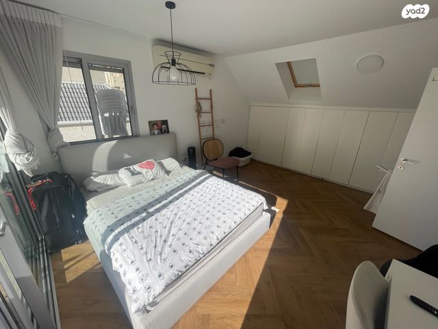 דו משפחתי, אמיר דרורי, קרית אילון, חולון