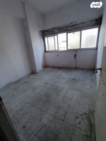 בניין מגורים, חיפה