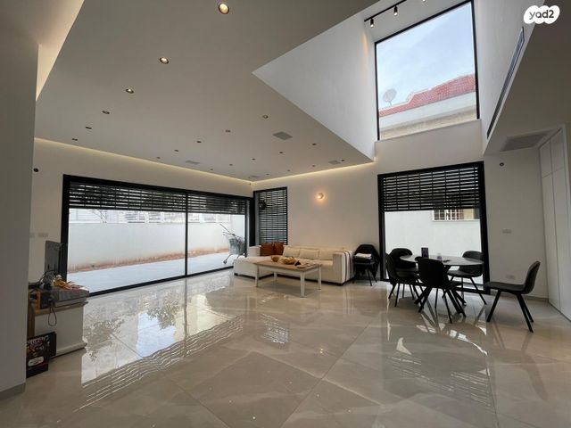 בית פרטי/ קוטג', קרית אילון, חולון