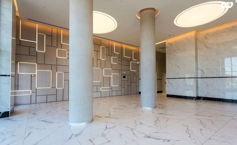 דירה, עפרה חזה, בת ים