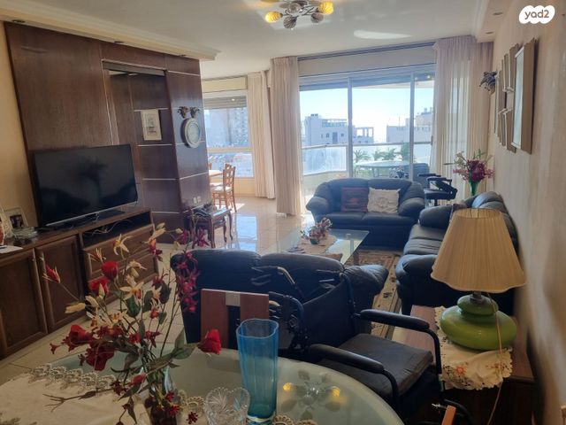 דירה, דרך בן גוריון, בת ים