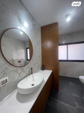 בית פרטי/ קוטג', קרית אילון, חולון