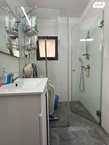 דירה, שדרות בר אילן, דרום מערב ותיק, בת ים