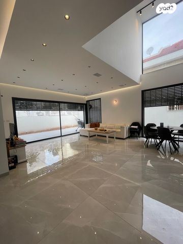 בית פרטי/ קוטג', קרית אילון, חולון