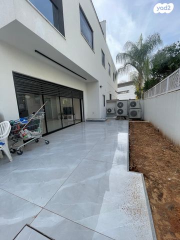 בית פרטי/ קוטג', קרית אילון, חולון