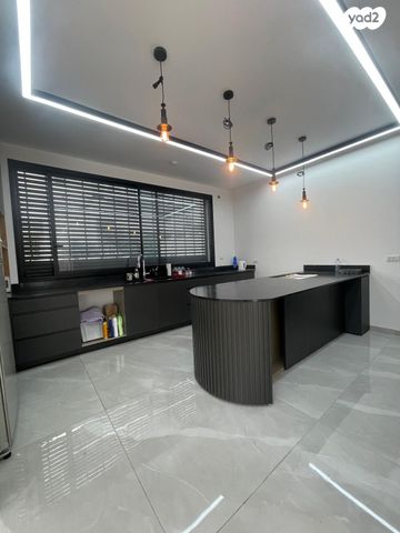 בית פרטי/ קוטג', קרית אילון, חולון