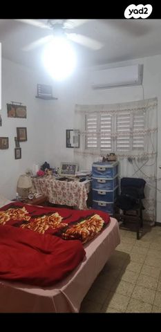 דירה, שדרות בר אילן, דרום מערב ותיק, בת ים