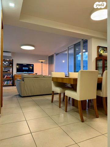 גג/ פנטהאוז, דב גרונר, רמת אביב ג', תל אביב יפו