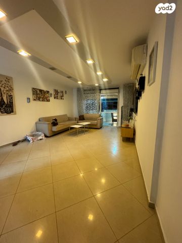 דירת גן, אשקלון