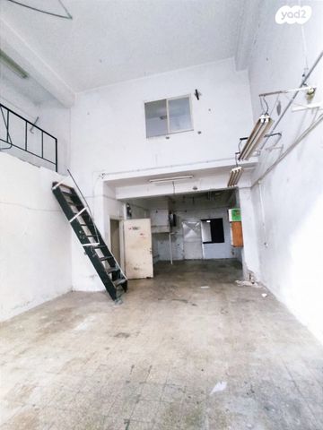 בניין מגורים, חיפה