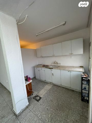 דירה, צביה לובטקין 16, נווה אליעזר וכפר שלם מזרח, תל אביב יפו