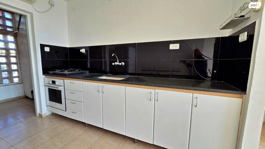 דירה, משגב, מגדים, כרמיאל