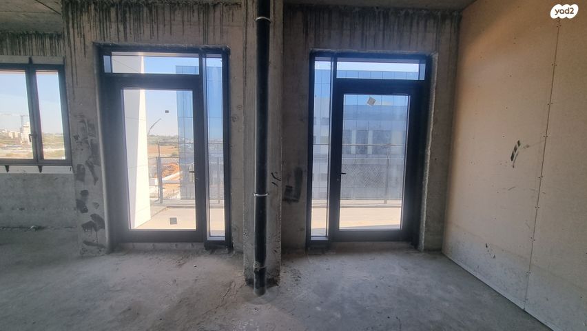 משרדים, אילן רמון, נס ציונה