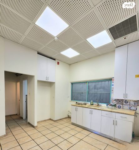 משרדים, כפר סבא