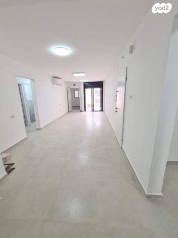 מעפילי אגוז 29