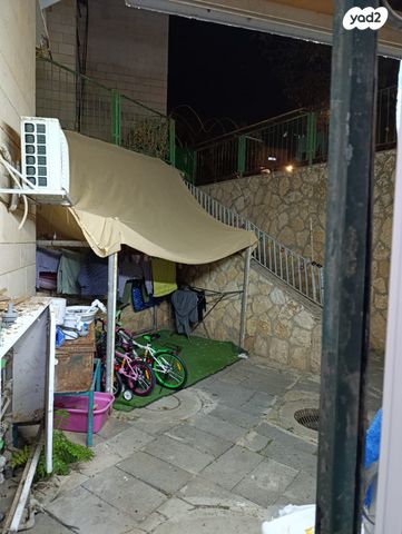 דירת גן, קרית ארבע