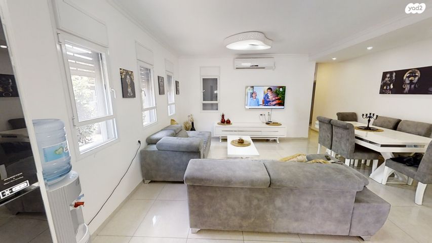 דו משפחתי, פרדס חנה כרכור