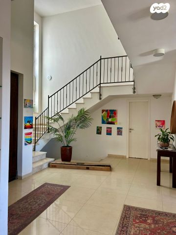 בית פרטי/ קוטג', עלמון, קרית יערים, גבעת זאב