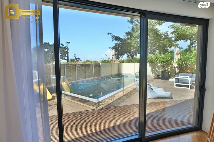 דירת גן, גלילות, תל אביב יפו