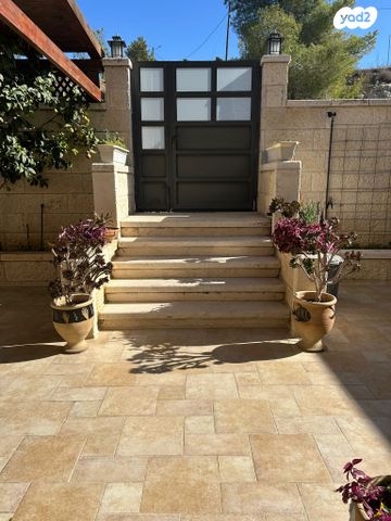 בית פרטי/ קוטג', עלמון, קרית יערים, גבעת זאב