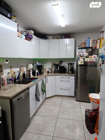 דירת גן, קרית ארבע