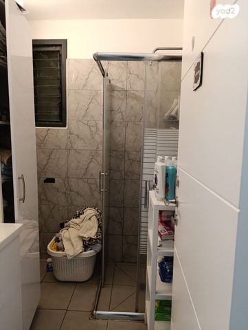 דירת גן, קרית ארבע