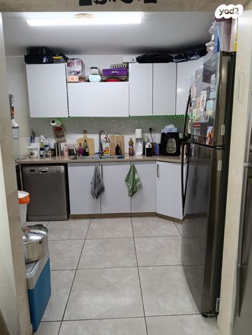 דירת גן, קרית ארבע