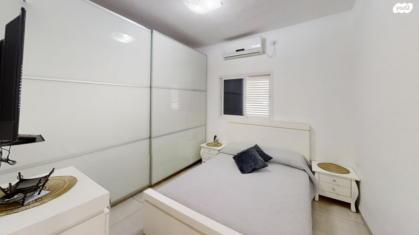 דו משפחתי, פרדס חנה כרכור