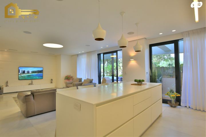 דירת גן, גלילות, תל אביב יפו