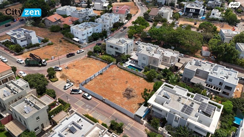 מגרשים, האוכמנית, 212 מזרח, אבן יהודה