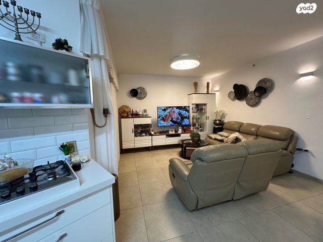 דירה, הדודאים, עין הים, חדרה