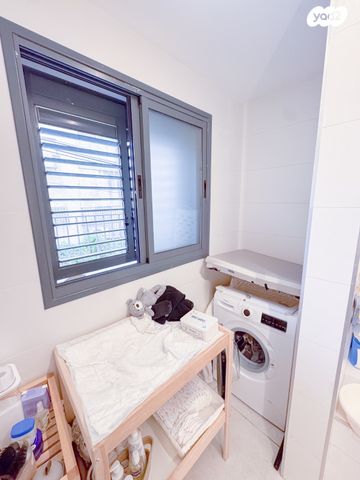 דירת גן, דבורה הנביאה, נגבה, רמת גן