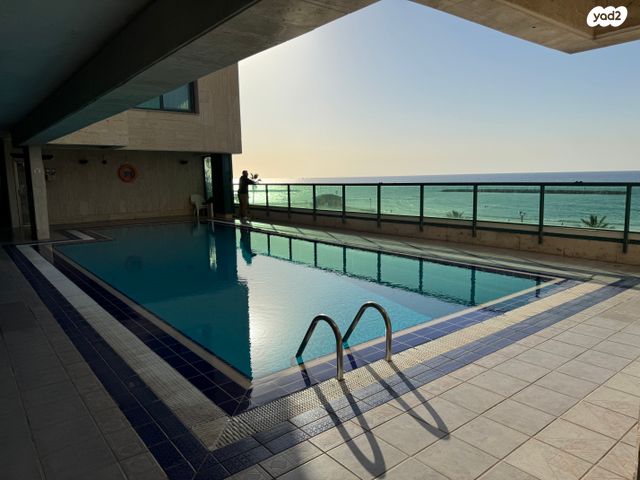 משרדים, רציף הרברט סמואל, תל אביב יפו