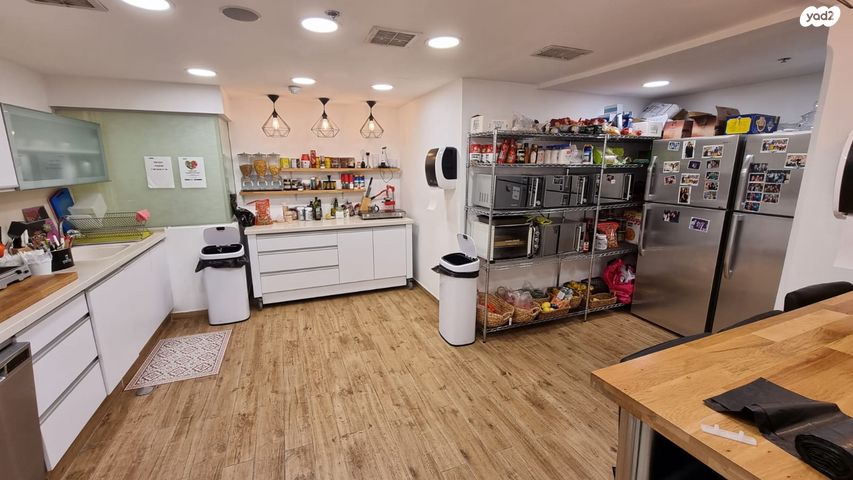 משרדים, התע"ש, כפר סבא