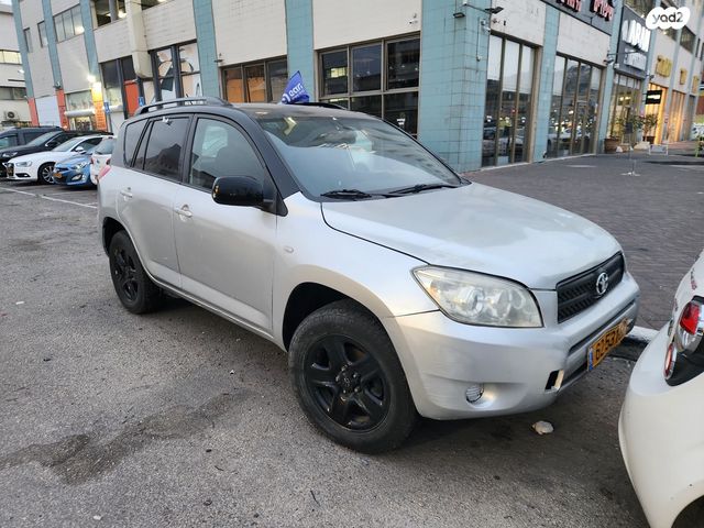 מודעת רכב טויוטה RAV4